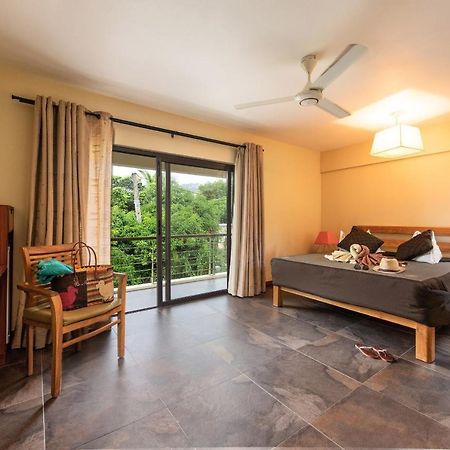 Happy Days Guest House Le Morne Ngoại thất bức ảnh