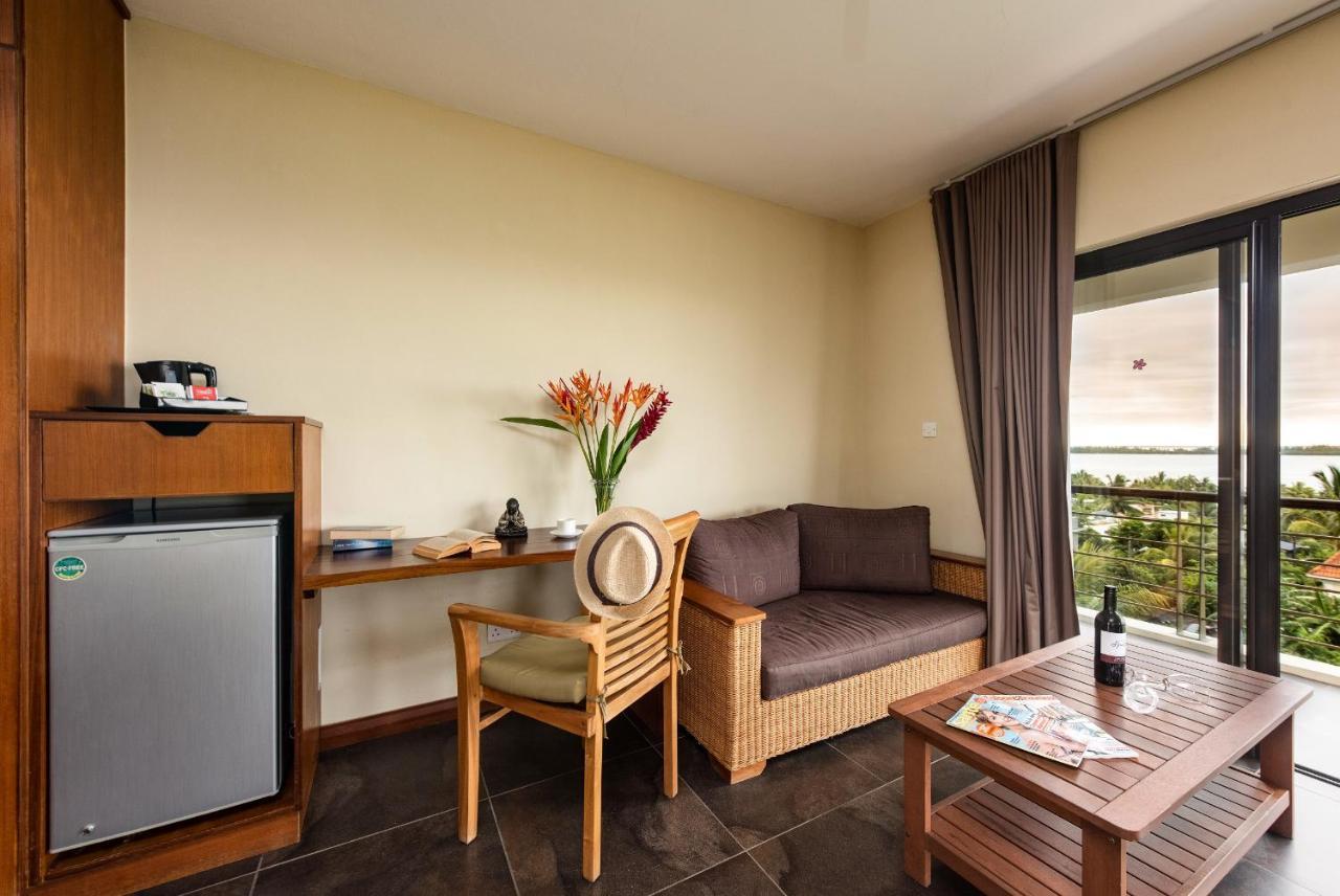 Happy Days Guest House Le Morne Ngoại thất bức ảnh