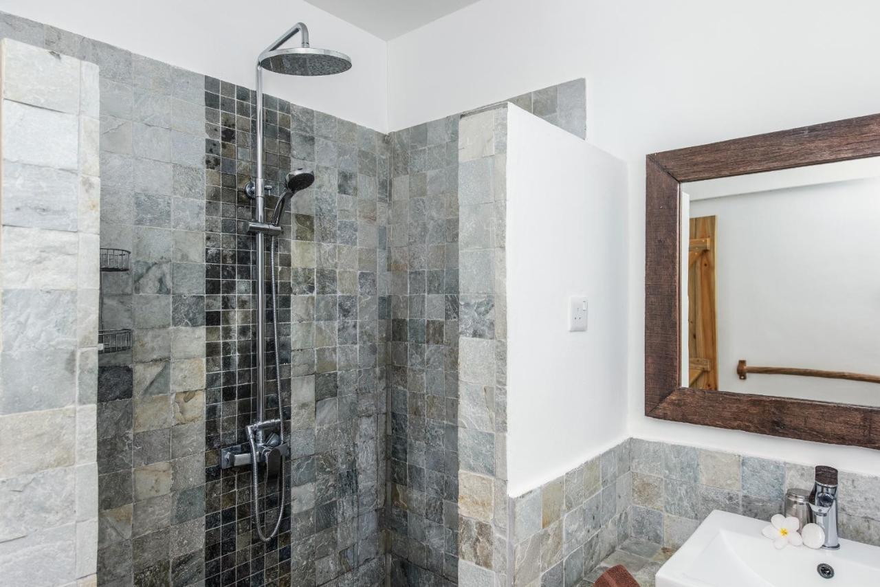 Happy Days Guest House Le Morne Ngoại thất bức ảnh
