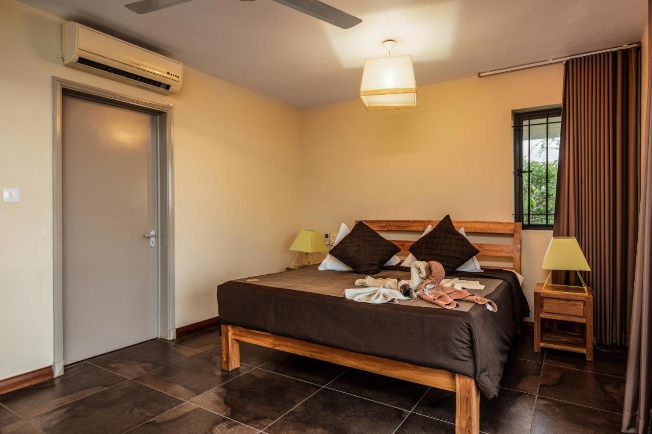 Happy Days Guest House Le Morne Ngoại thất bức ảnh