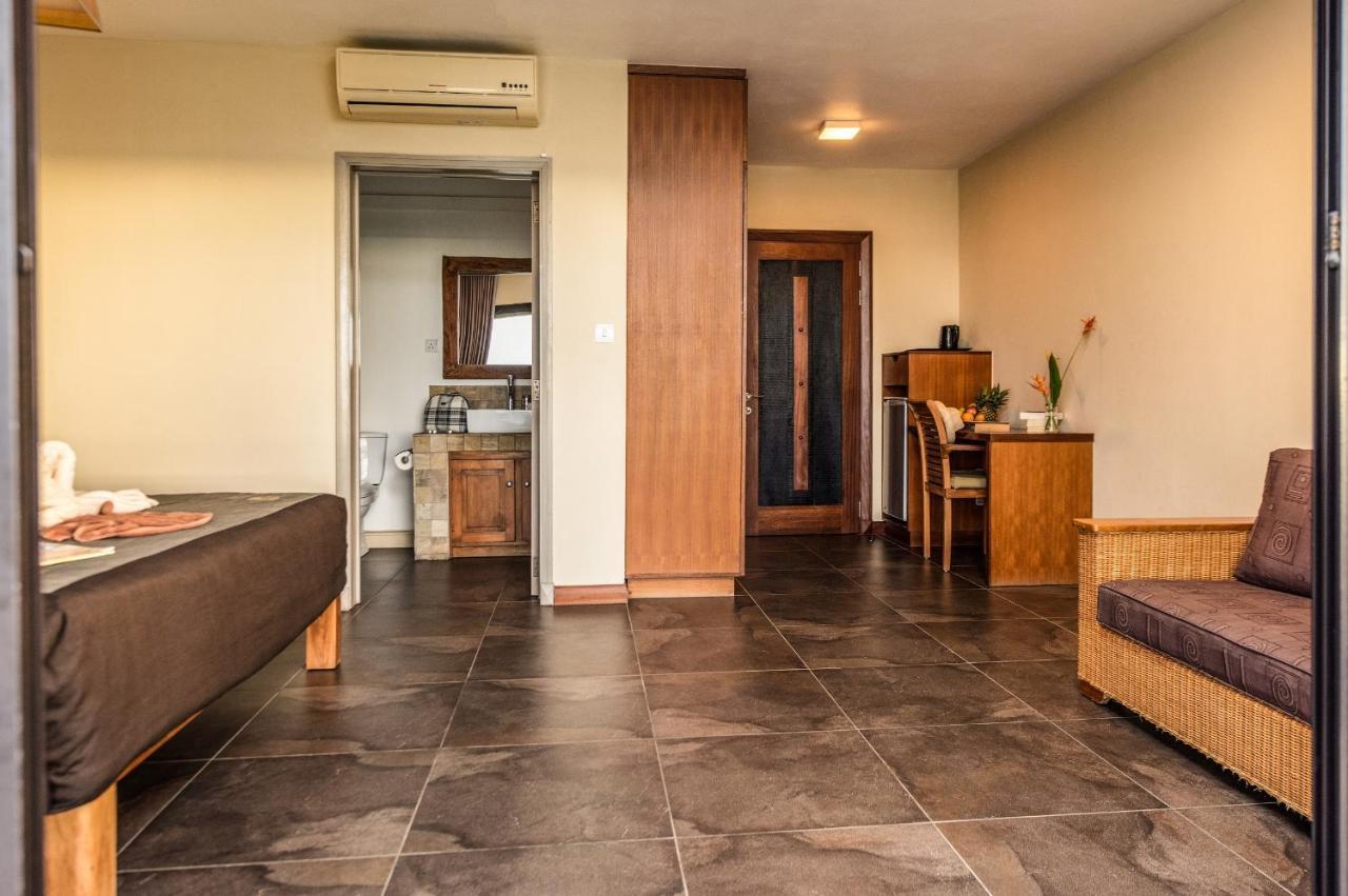 Happy Days Guest House Le Morne Ngoại thất bức ảnh