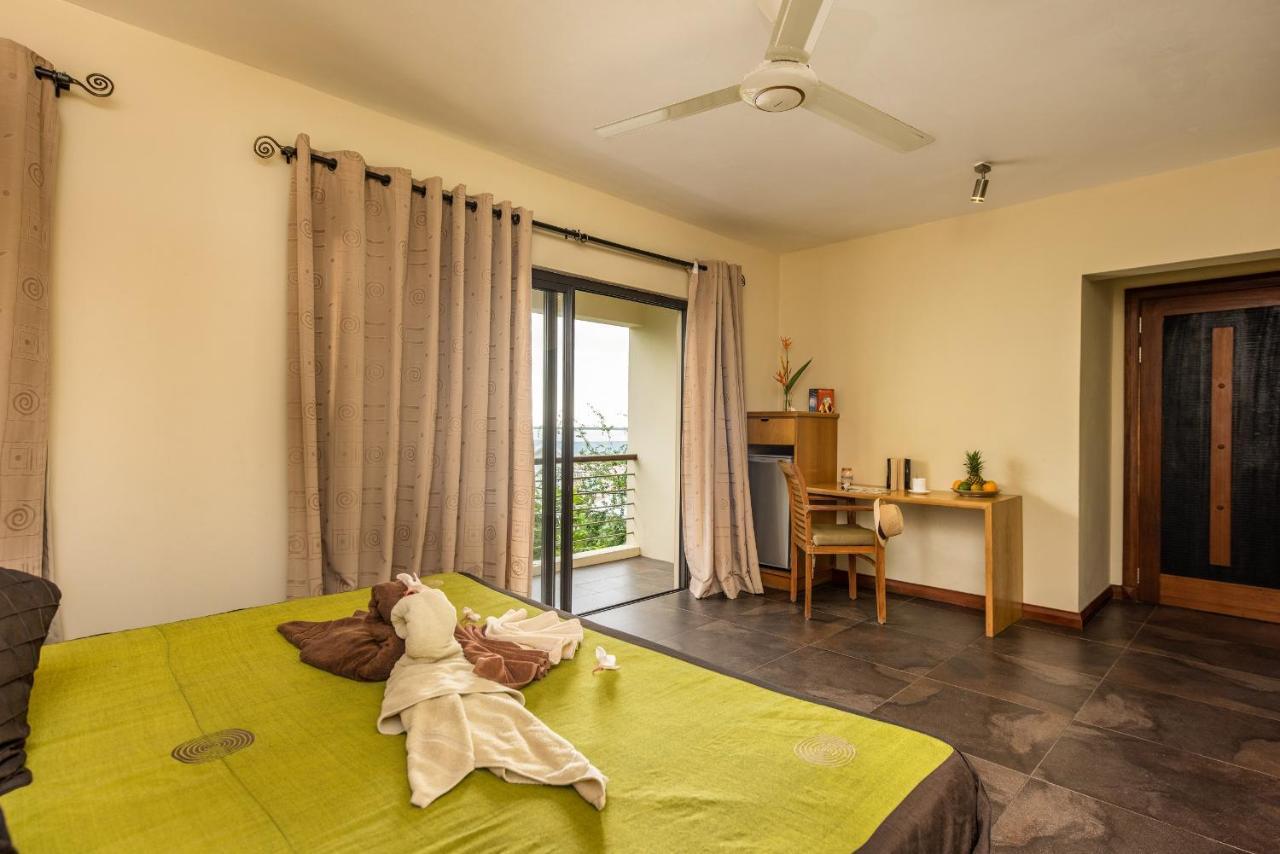 Happy Days Guest House Le Morne Ngoại thất bức ảnh