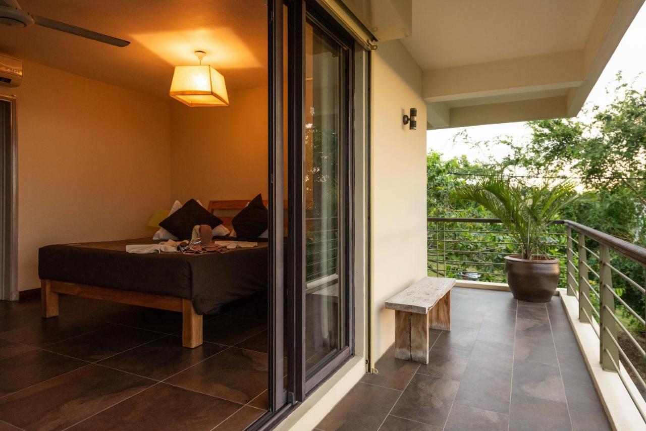Happy Days Guest House Le Morne Ngoại thất bức ảnh