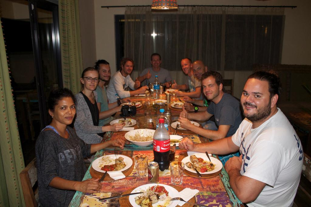 Happy Days Guest House Le Morne Ngoại thất bức ảnh