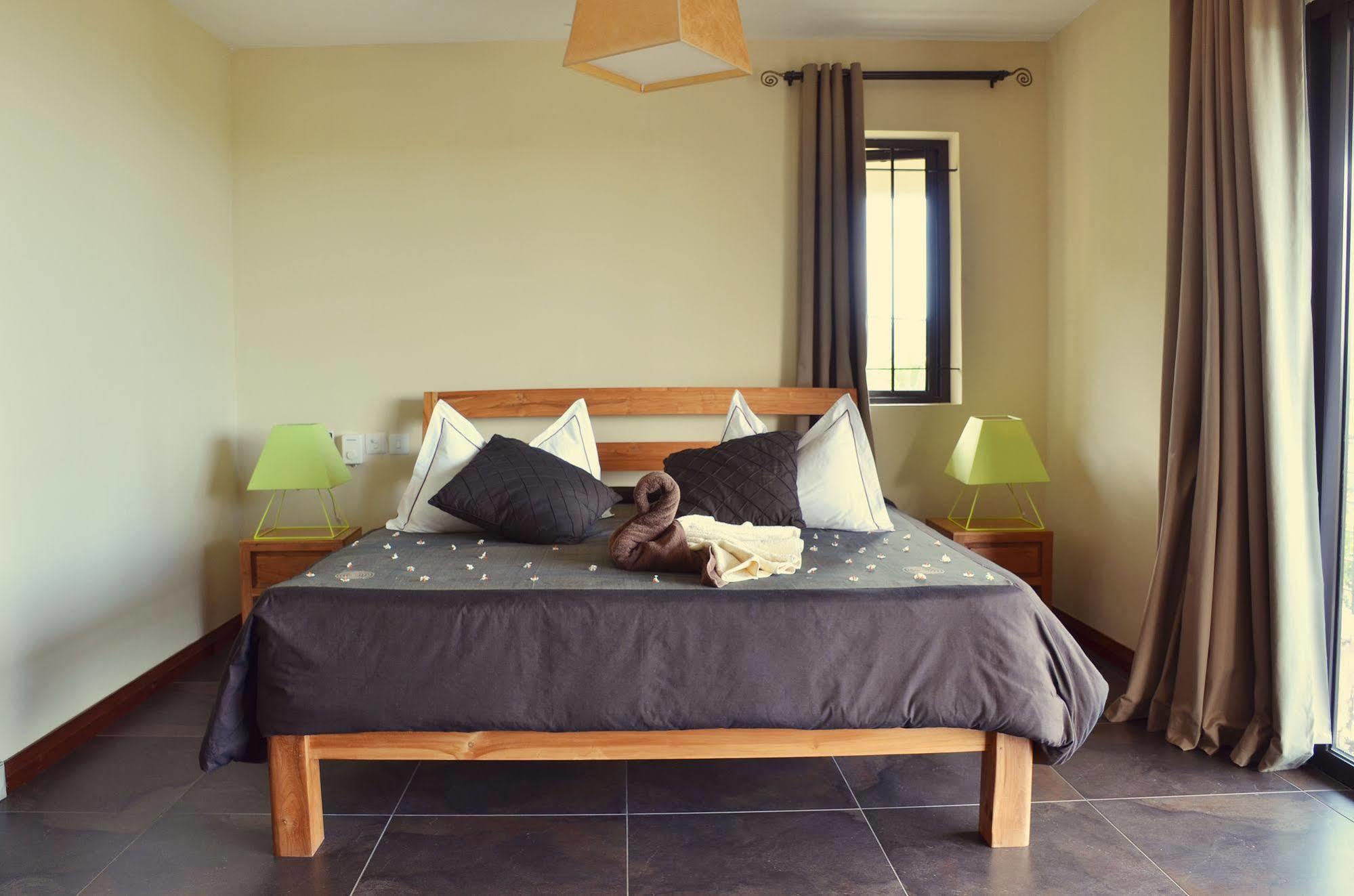Happy Days Guest House Le Morne Ngoại thất bức ảnh