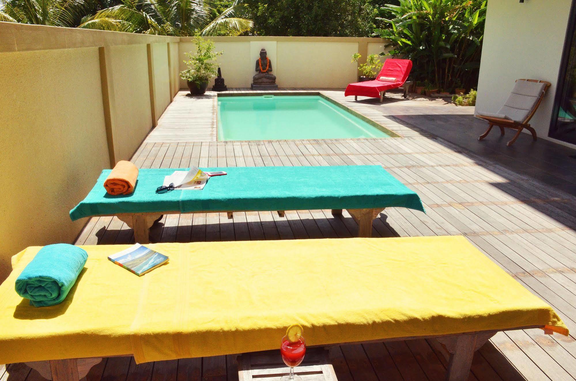 Happy Days Guest House Le Morne Ngoại thất bức ảnh